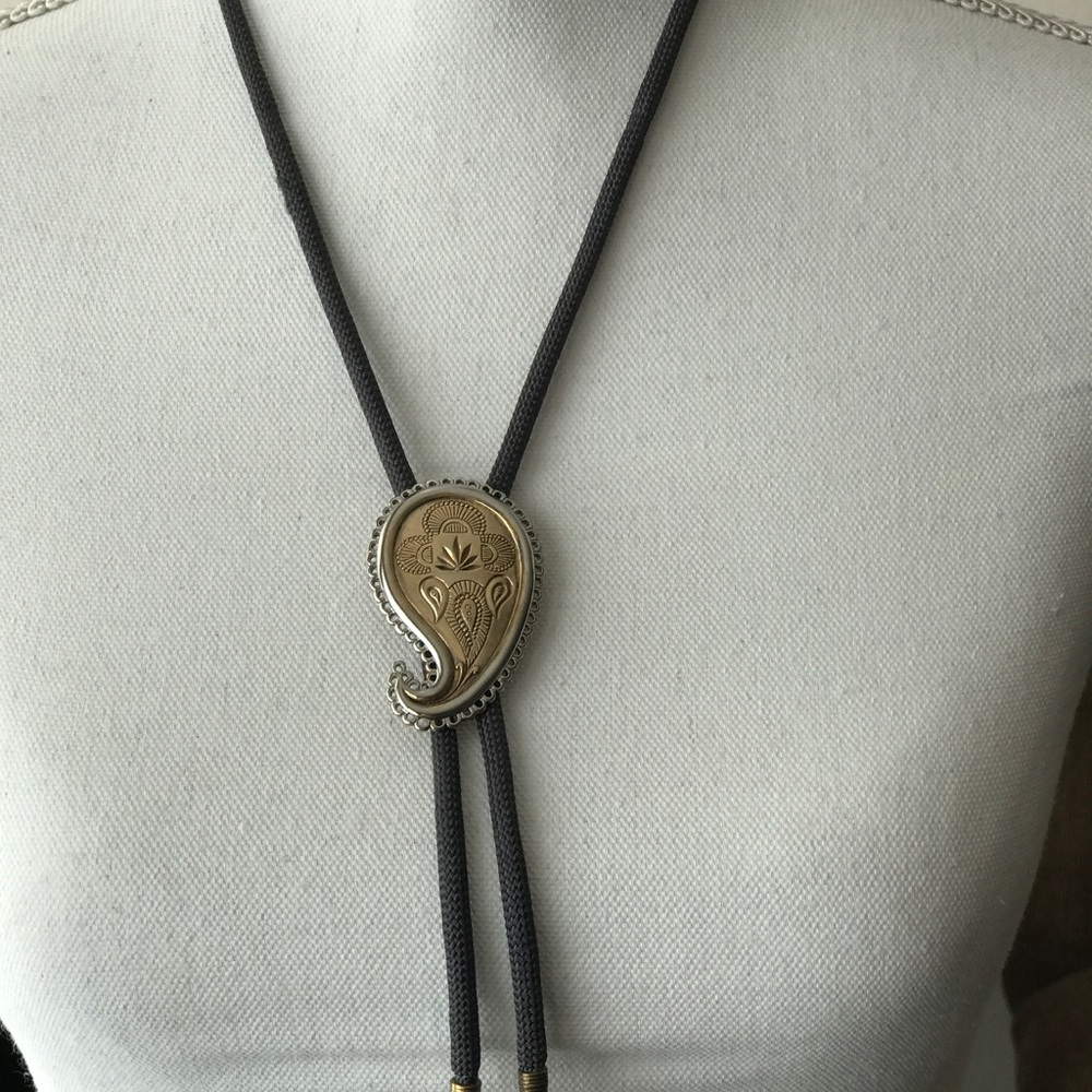 Silver and gold tone paisley western bolo